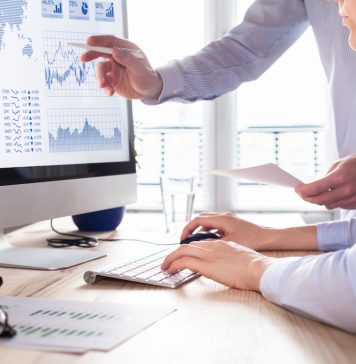 Analyzing Stock Performance: Metrics and Indicators to Know