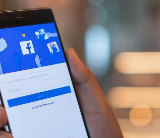How to Turn Off Comments on Facebook Post?