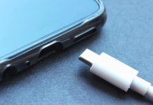 Best Ways to Get Water Out of Charging Port