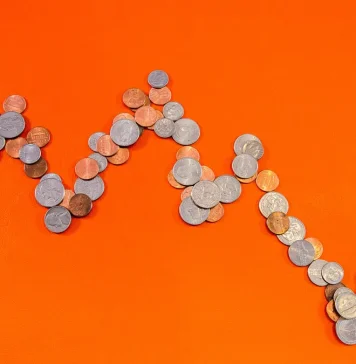Why Investing in Stocks is a Smart Long-Term Strategy
