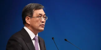 Kwon Oh:hyun : Former CEO and Vice Chairman of Samsung Electronics
