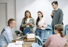 Best Things To Sell At School To Make Money