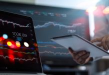 The Benefits and Risks of Trading Stocks Online