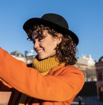 How to View and Post TikTok Stories?